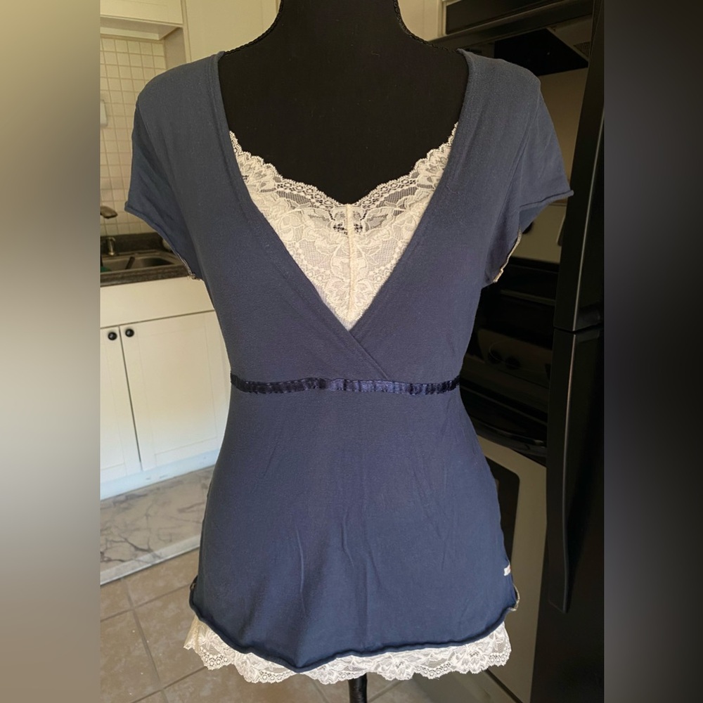 Vintage y2k Abercrombie blue babydoll short sleeve tie waist top.